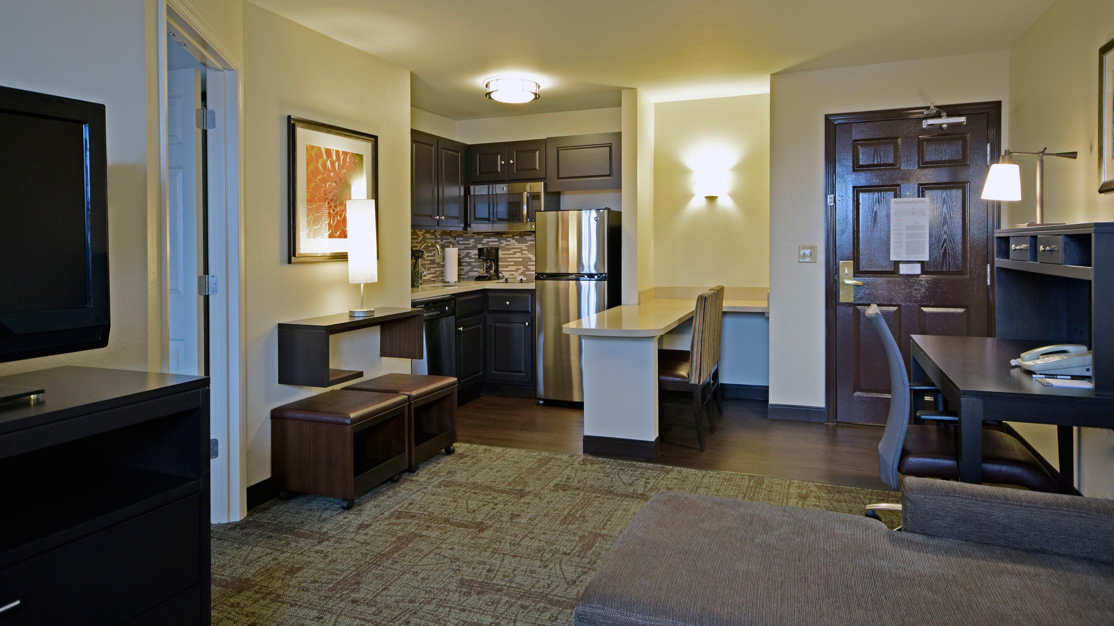 Staybridge Suites - Cincinnati North By Ihg Уест Честър Екстериор снимка