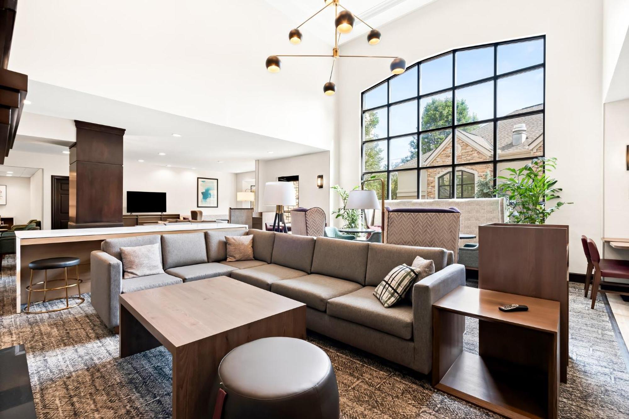 Staybridge Suites - Cincinnati North By Ihg Уест Честър Екстериор снимка