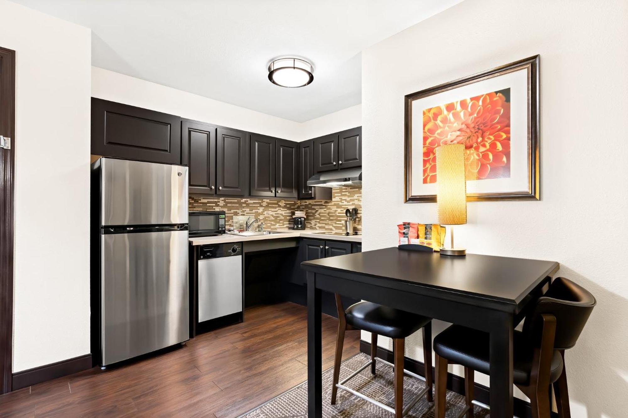 Staybridge Suites - Cincinnati North By Ihg Уест Честър Екстериор снимка